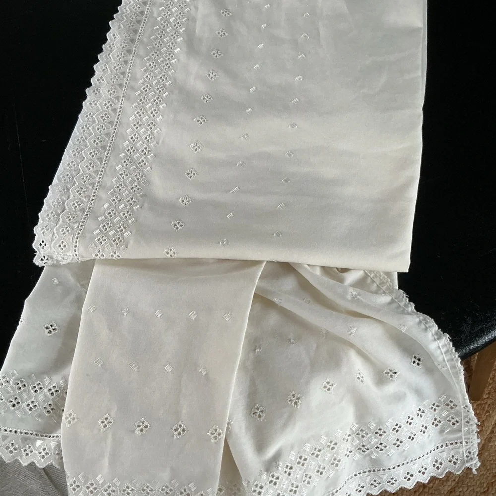 Vintage Martex Eyelet Bedskirt